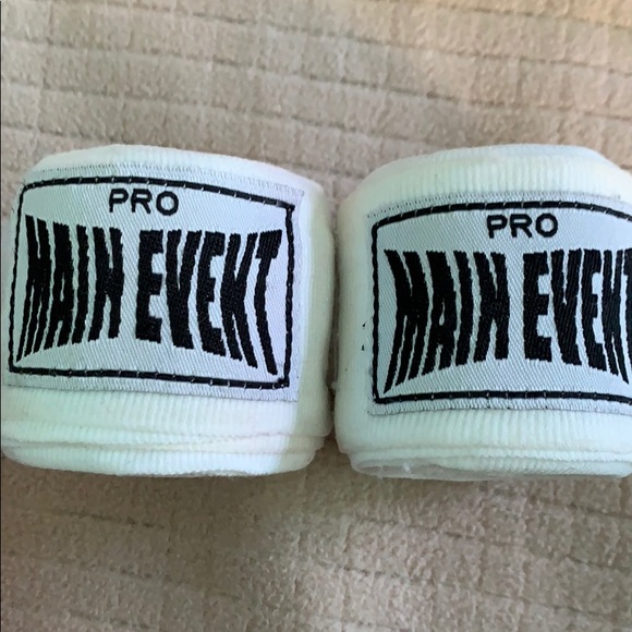 White pro main event boxing wraps - Picture 1 of 1